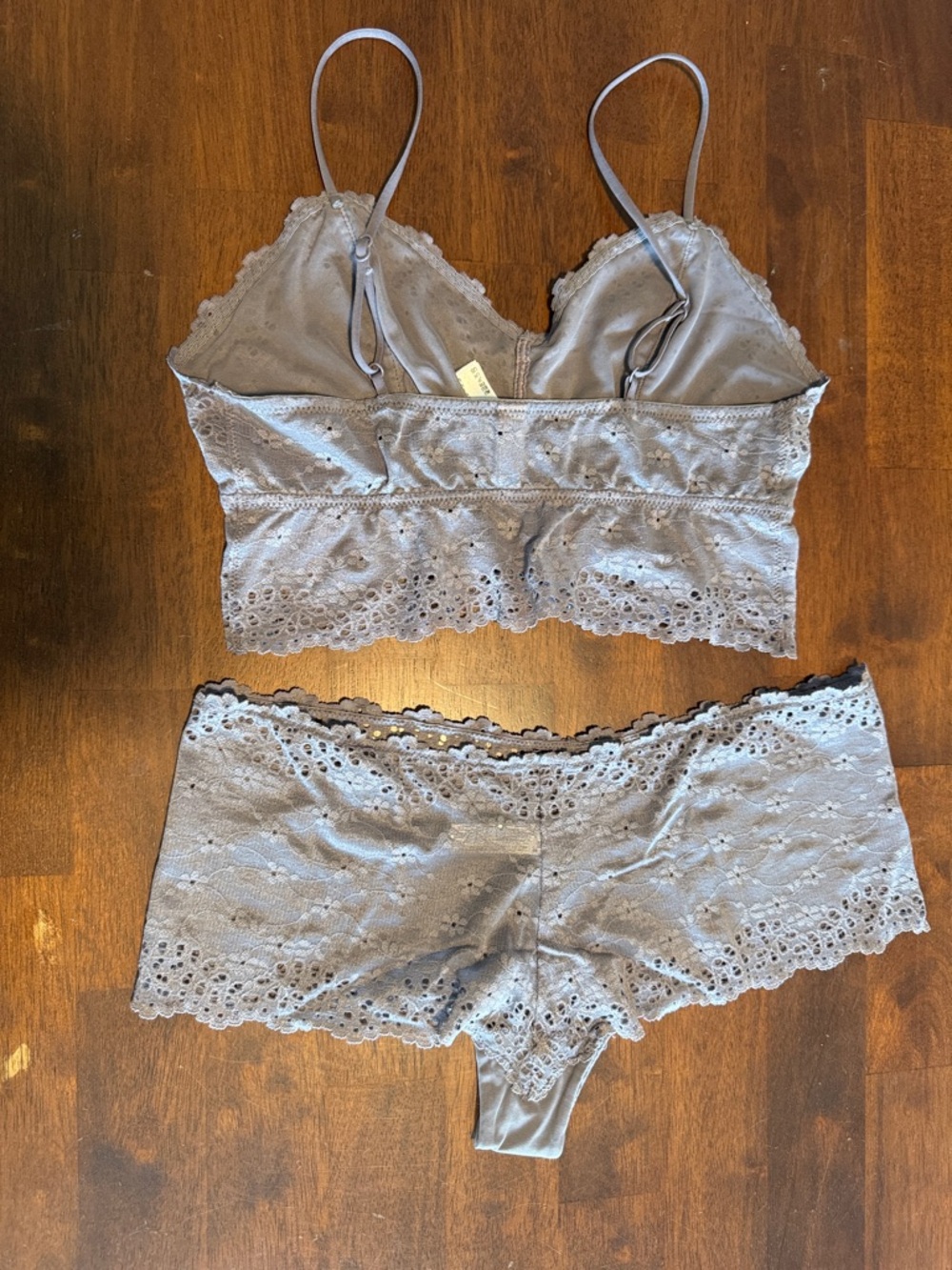 b.tempt’d Lingerie Set - Picture 2 of 4